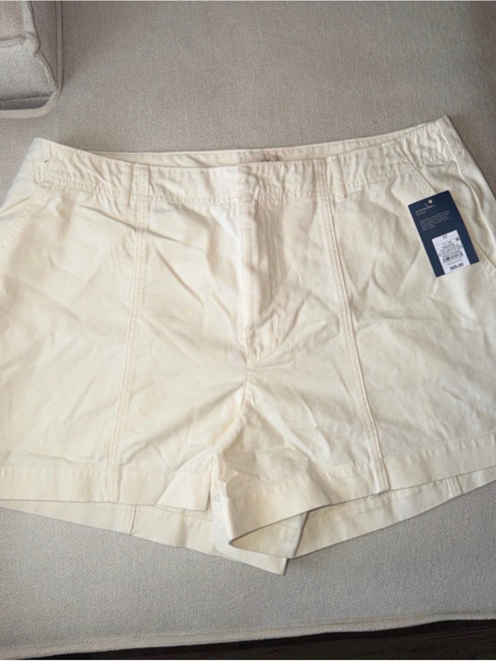 Universal Thread Cream High-Waist Seam-Front Women’s Shorts